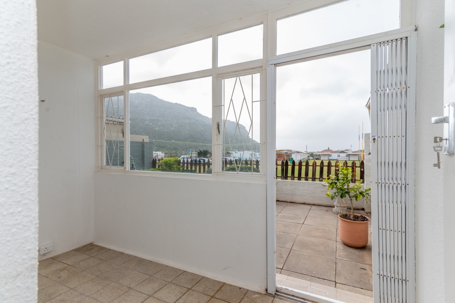 2 Bedroom Property for Sale in Fish Hoek Western Cape